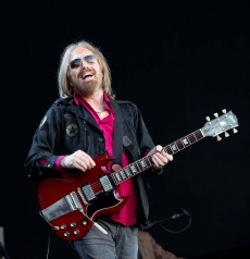 Tom Petty and The Heart Breakers 9695.jpg